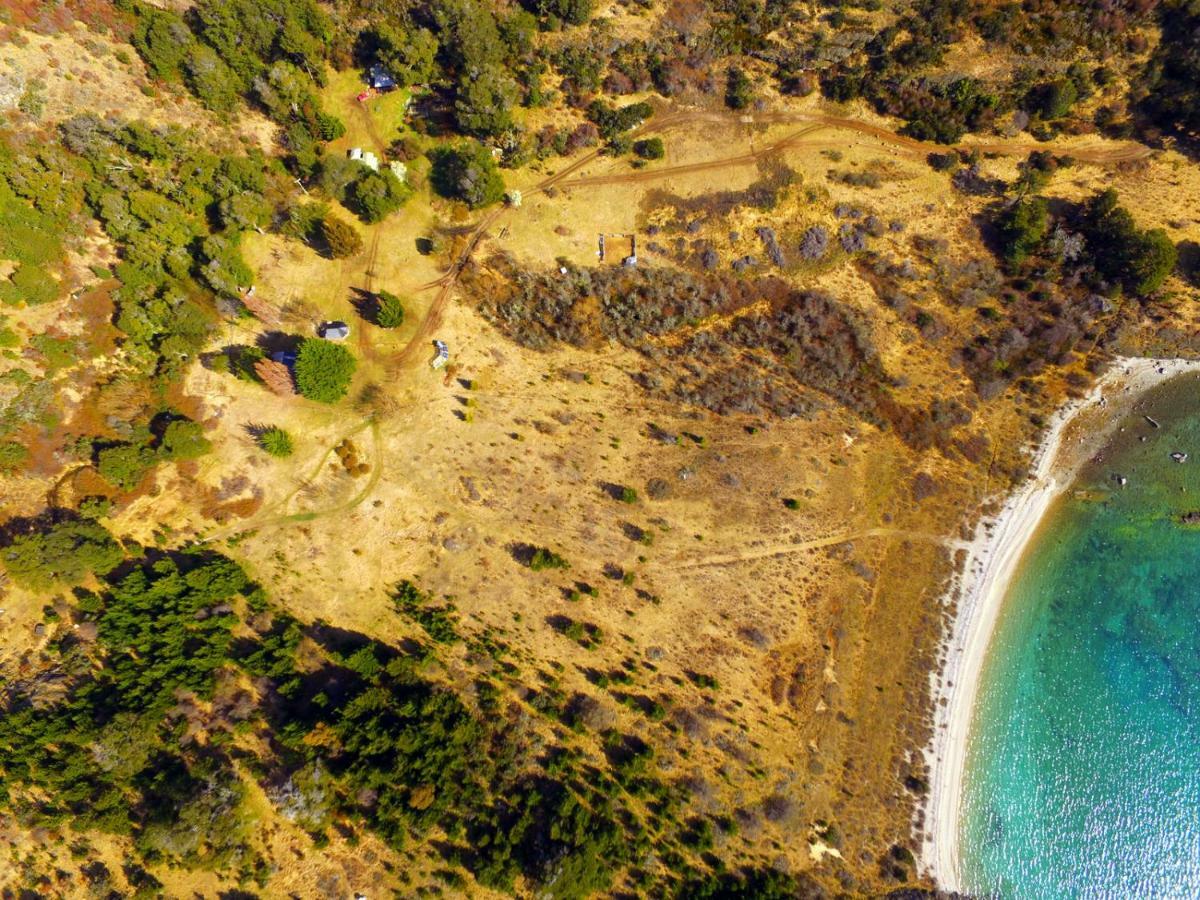 Penzion Peninsula Bahia Catalina Puerto Guadal Exteriér fotografie